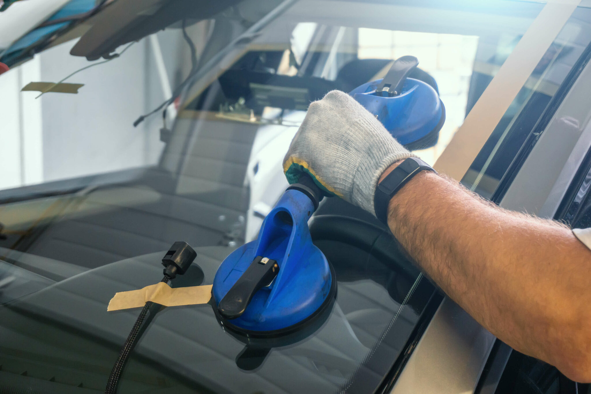 Why Windshield Edge Protection Matters During Installation Why Windshield Edge Protection Matters During Installation